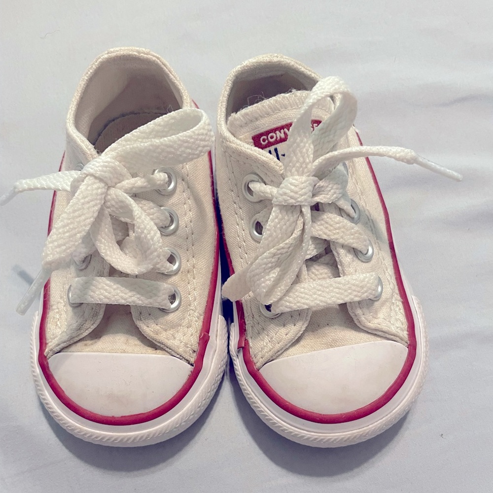 Baby/toddle Converse shoes